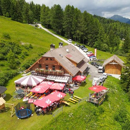 Sauschneideralm Hotell Faningberg Exteriör bild